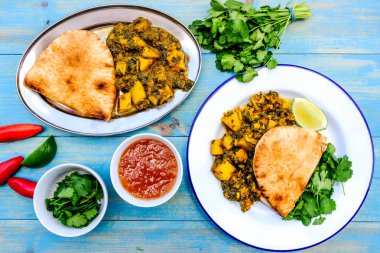 Geleneksel Otantik Hint Vejetaryen Köri