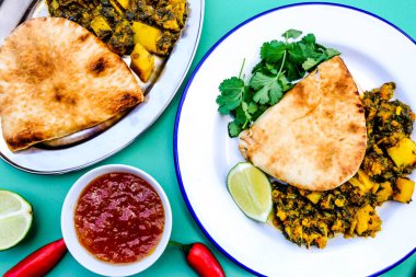 Geleneksel Otantik Hint Vejetaryen Köri