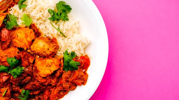 印度风格鸡肉贾弗雷齐咖喱与大米 — 图库照片