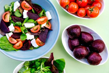Sağlıklı Pancar ve Beyaz Peynir Salatası