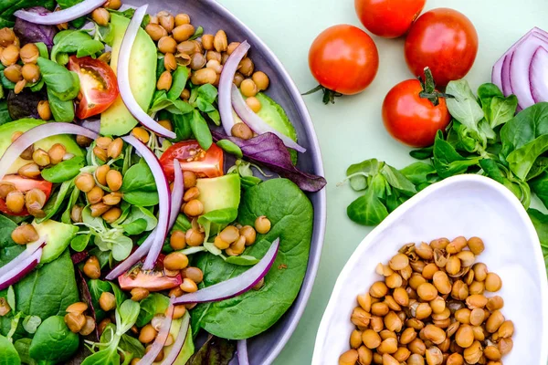 Healthy Avocado and Lentil Vegetarian Salad