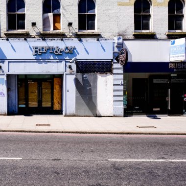 Küçük Bağımsız Tüccarlar COVID 19 salgını sırasında müşteri eksikliğiyle mücadele ediyor