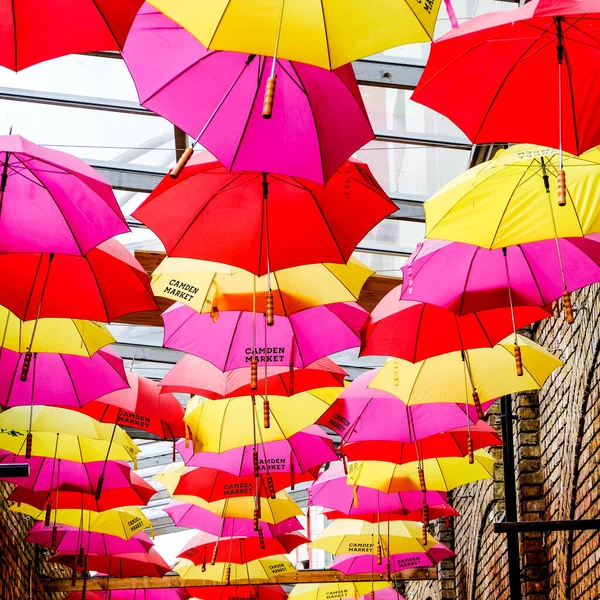 Open Colourful Unbrellas Camden Market Londra Regno Unito Senza Che — Foto Stock