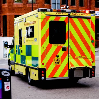 Londra İngiltere, 27 Eylül 2020, Londra Ambulans Acil Tıbbi Araç