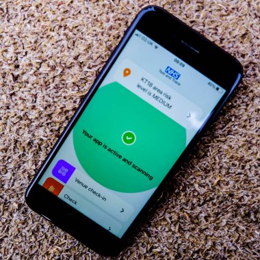 Londra İngiltere, 30 Eylül 2020, NHS Track ve Trace Covid-19 Akıllı Telefon Uygulaması