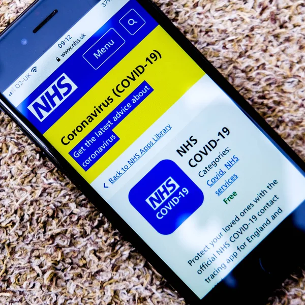 Londra İngiltere, 30 Eylül 2020, NHS Track ve Trace Covid-19 Akıllı Telefon Uygulaması