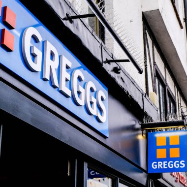 Londra İngiltere, Ekim 02 2020, Greggs Paket Paketi Logosu ve İmza: İnsansız