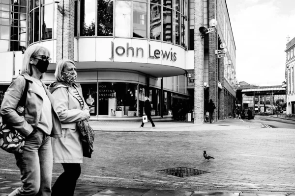 Лондон Великобритания Октября 2020 Универмаг John Lewis Walking High Street — стоковое фото