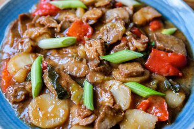 Londra İngiltere, Eylül 08 2025, Çin usulü Pork Char Siu Hoisin ve Sebzeli Zencefil Sosu