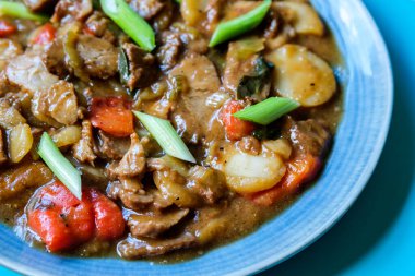 Londra İngiltere, Eylül 08 2025, Çin usulü Pork Char Siu Hoisin ve Sebzeli Zencefil Sosu