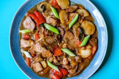 Londra İngiltere, Eylül 08 2025, Çin usulü Pork Char Siu Hoisin ve Sebzeli Zencefil Sosu