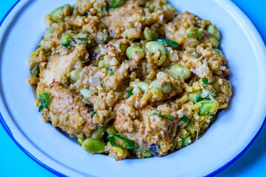 Londra İngiltere, Eylül 09 2025, Çin usulü Bang Bang Tavuk Yemekleri