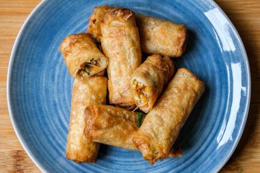 Londra İngiltere, 11 Eylül 2025, Klasik Çin Stili Sebzeli Bahar Ekmeği