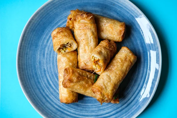 Londra İngiltere, 11 Eylül 2025, Klasik Çin Stili Sebzeli Bahar Ekmeği