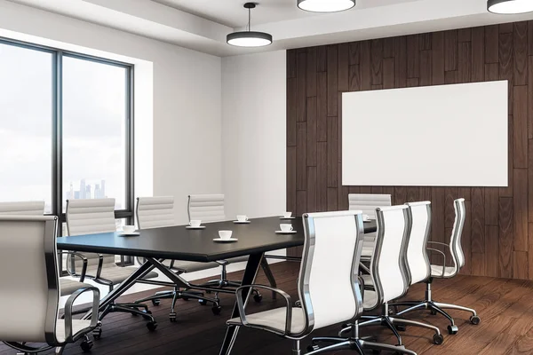 木製の壁や床天井の窓に空白の白いポスターでモダンな会議室のテーブルの会議に側面図です レンダリング — ストック写真