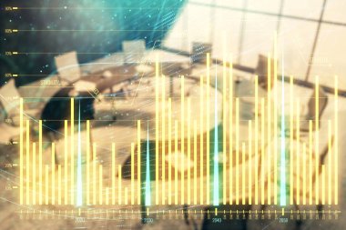 Konferans odası arka planda Forex çizelgesine çift pozlama. Hisse senedi piyasası analizi konsepti