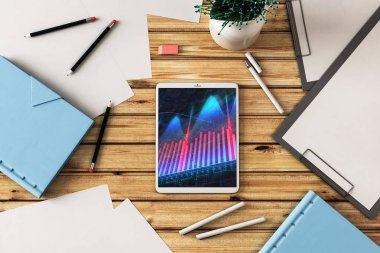 Dijital tablet ekranda mali grafik ile üst görünüm çekim. Online işlem uygulama konsepti. 3B işleme.