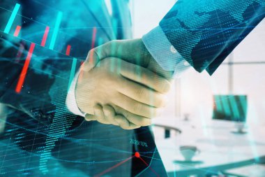 İki işadamı el sıkışması ile ofis arka planda mali grafik ve harita çok pozlama. İş başarısı kavramı