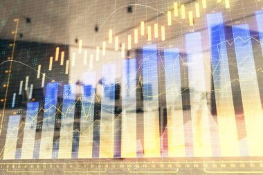 Ticaret masası banka ofisi iç arka planda stok piyasa şeması. Çift pozlama. Finansal analiz konsepti