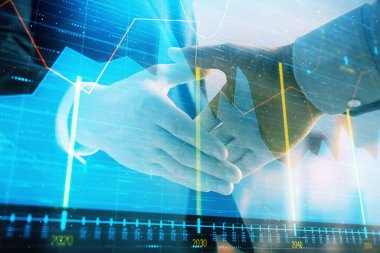 İki işadamı el sıkışması ile Cityscape arka planda mali grafik çift pozlama. Hisse senedi piyasası anlaşması kavramı