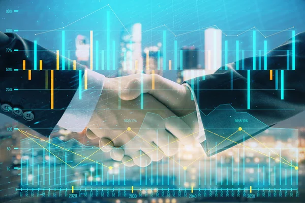 Dubbele blootstelling van financiële grafiek op Cityscape achtergrond met twee zakenman handshake. Concept beurs deal — Stockfoto