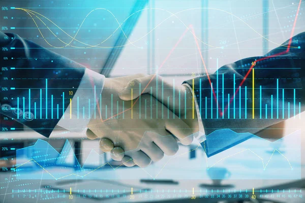 Multi esposizione di grafico finanziario su sfondo ufficio con due uomini d'affari stretta di mano. Concetto di successo nelle imprese — Foto Stock