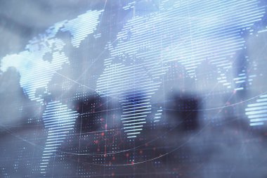 Konferans odası arka planda dünya hologram çift pozlama. Uluslararası iş konsepti