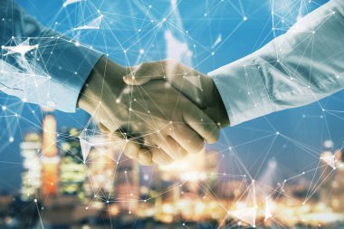 İki işadamı el sıkışması ile Cityscape arka planda çizim soyut teknoloji çift pozlama. İş içinde teknoloji rolü kavramı