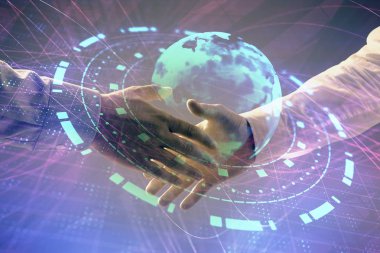 İki işadamı el sıkışması ile soyut arka plan üzerinde Dünya Haritası Multi pozlama. Uluslararası iş konsepti