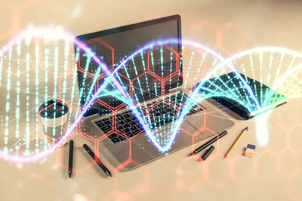 Holograma de ADN con fondo de oficina de escritorio. Doble exposición. Concepto de educación —  Fotos de Stock