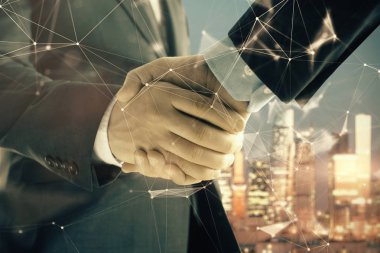 İki işadamı el sıkışması ile Cityscape arka planda çizim soyut teknoloji çift pozlama. İş içinde teknoloji rolü kavramı