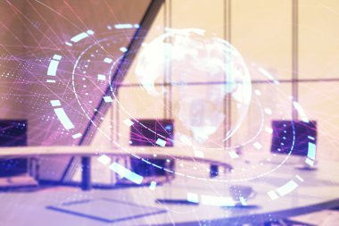 Konferans odası arka planda dünya hologram çift pozlama. Uluslararası iş konsepti