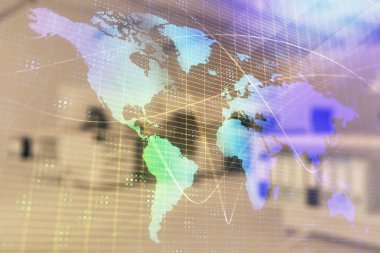 Arka planda ticaret masası banka ofisi iç dünya haritası. Çoklu pozlama. Uluslararası finans kavramı