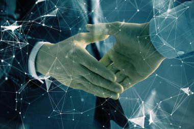 İki erkek el sıkışma ile soyut arka plan üzerinde teknoloji çizim çift pozlama. Modern iş dünyasında teknoloji kavramı