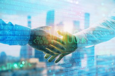 İki kişi el sıkışma ile şehir görünümü arka plan dijital suç tema hologram Çoklu pozlama. Menkul kıymetleştirme kavramı