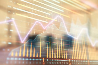 Konferans odası arka planda hisse senedi piyasası grafik Multi pozlama. Finansal analiz konsepti