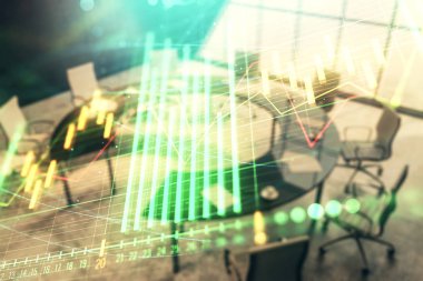 Konferans odası arka planda Forex çizelgesine çift pozlama. Hisse senedi piyasası analizi konsepti