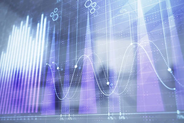 Gráfico del mercado de valores con escritorio de negociación interior de la oficina bancaria en segundo plano. Doble exposición. Concepto de análisis financiero — Foto de Stock