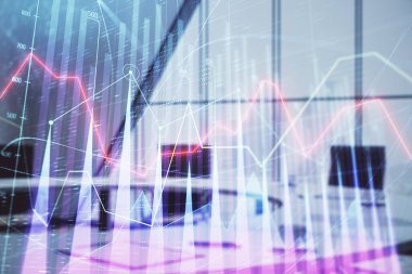 Konferans odası arka planda Forex çizelgesine çift pozlama. Hisse senedi piyasası analizi konsepti