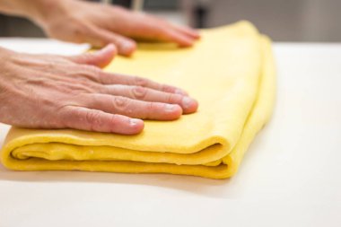 puf böreği tatlılar için bir üs olarak kullanılan