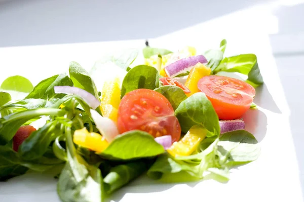 Salade Printemps Fraîche Aux Légumes — Photo