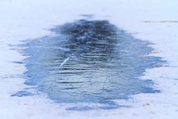 Pista de gelo na neve branca — Fotografia de Stock