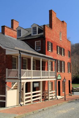 1865 1955'e işletim, Harpers Ferry National Historical Park Storer üniversiteye gidiyor iç savaştan sonra siyah öğretmenleri eğitmek için normal bir okul kurulmuş bir tarihsel siyah üniversite
