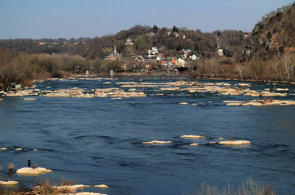 Shenandoah ve Potomac nehirler, Virginia Üniversitesi Batı devlet, izdiham, tarihi Harpers Ferry, Amerika Birleşik Devletleri Appalachian bölgede bulunan en güzel şehirlerinden biridir