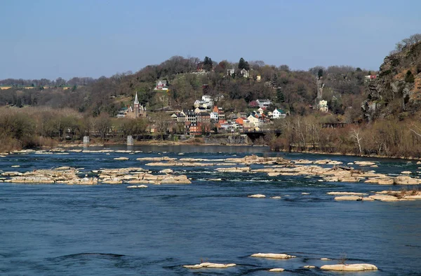 Shenandoah ve Potomac nehirler, Virginia Üniversitesi Batı devlet, izdiham, tarihi Harpers Ferry, Amerika Birleşik Devletleri Appalachian bölgede bulunan en güzel şehirlerinden biridir