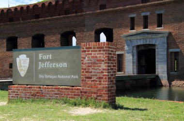 Kuru Tortugas Milli Parkı, Fl 14 Eylül: Bir sallyport tek noktadan erişim tarihi Fort Jefferson gerekçesiyle 14 Eylül 2018 Kuru Tortugas Milli Park, Fl sağlar