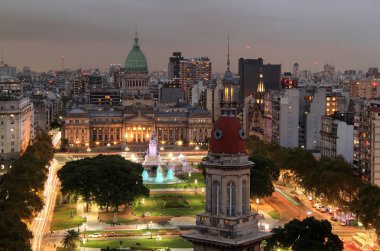 Buenos Aires, Arjantin 21 Nisan: Plaza del Congreso'da bulunan ulusal yasama organı, Arjantin'de siyasi yaşamın önemli bir parçasını oluşturuyor 21 Nisan 2019'da Buenos Aires, Arjantin