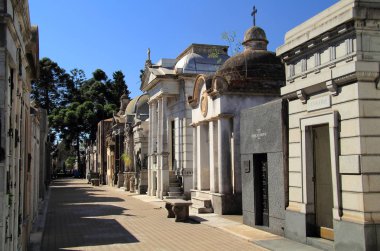 Buenos Aires, Arjantin Nisan 16: Recoleta Mezarlığı, onun ayrıntılı mezarlar, mozoleler ve heykeller ile, Buenos Aires Bir üst turistik yerdir Nisan 16, 2019 Buenos Aires, Arjantin