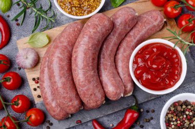 Bağırsak kabuğunda çiğ sosis