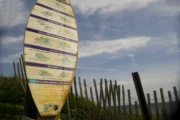 Montauk Νέα Υόρκη Ιούνιος Σημάδι Των Surfer Κανόνες Της Εθιμοτυπία — Φωτογραφία Αρχείου